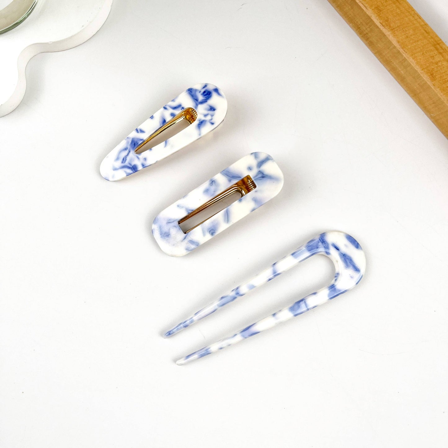 Blue and white marble hair clip