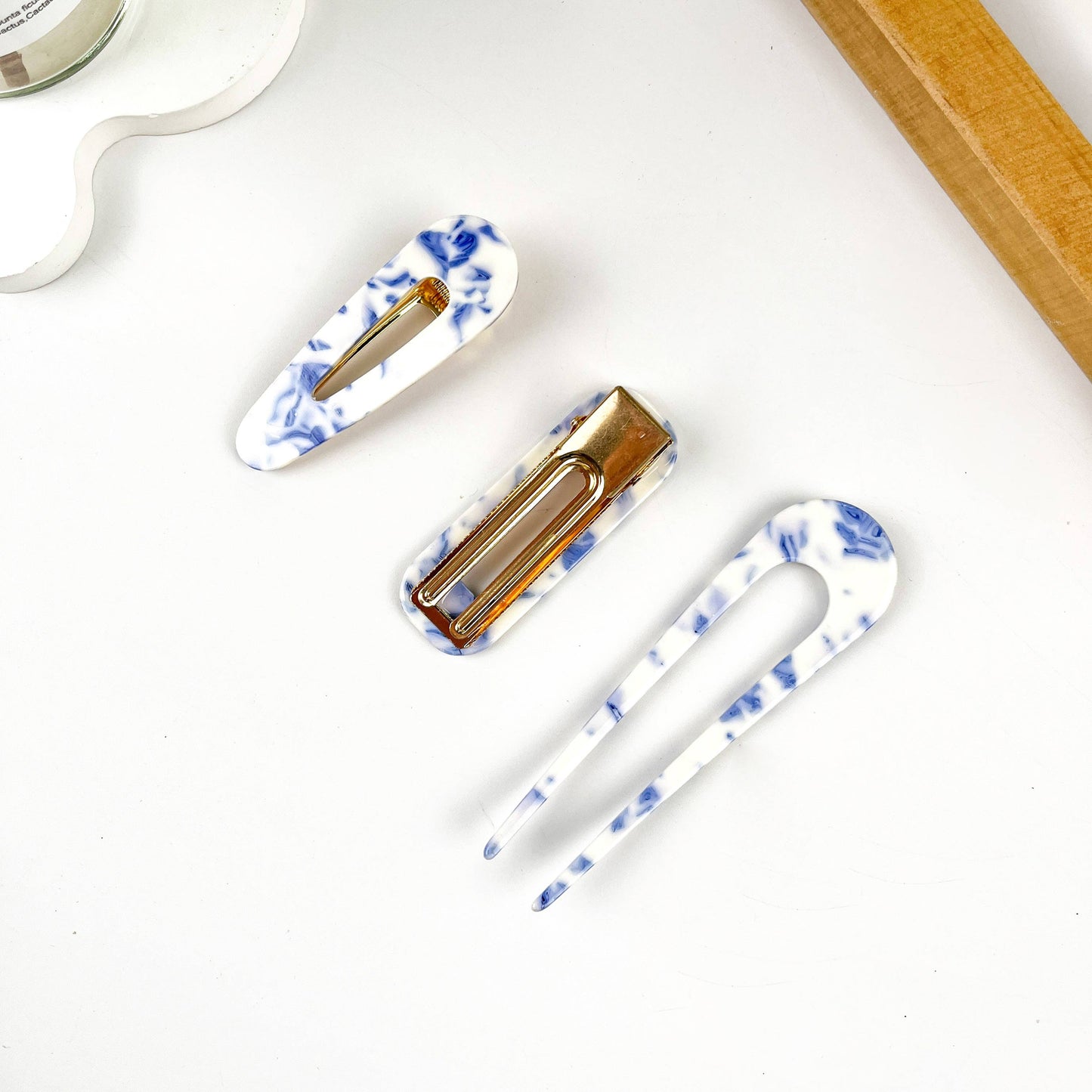 Blue and white marble hair clip